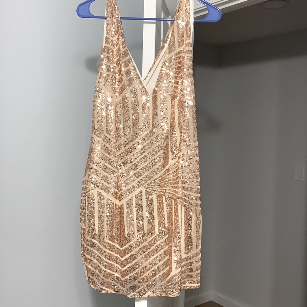 NWOT Gold sequin party dress